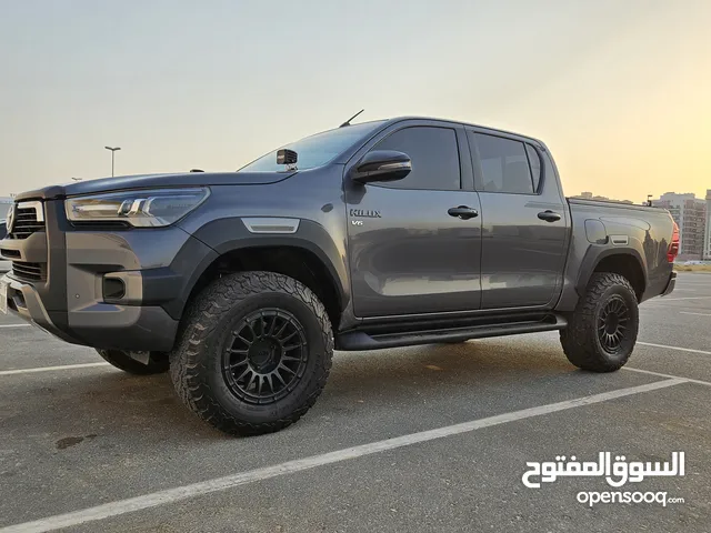 Used Toyota Hilux in Dubai