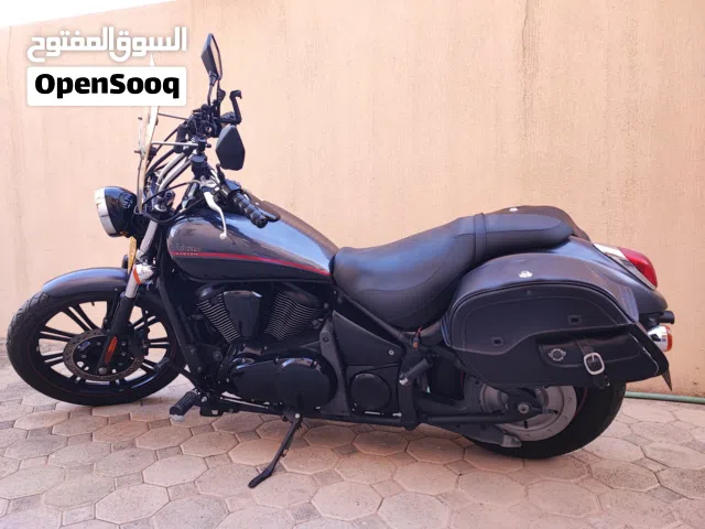 كاواساكي ڤولكان 900 كستم 2014 بحالة جيدة جداً وممشى قليل جداً