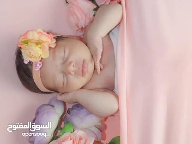 مصورة اطفال حديثي ولادة يوجد خدمة تصوير في منزل الام مصورة كبلز مصورة حفلات مصورة منتجات