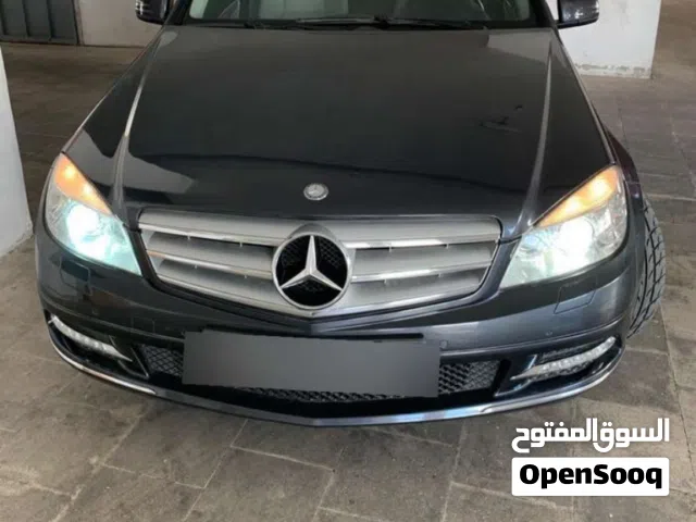 2011 مرسيدس بنز الفئة-C C 200