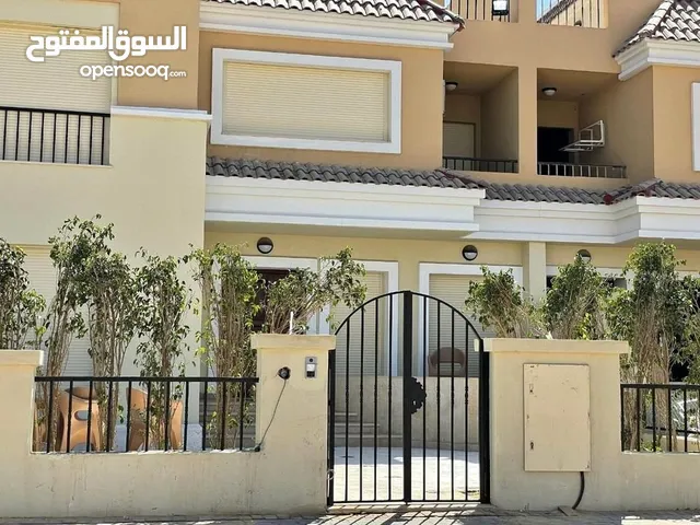 212m2 5 Bedrooms Villa for Sale in Cairo New Cairo