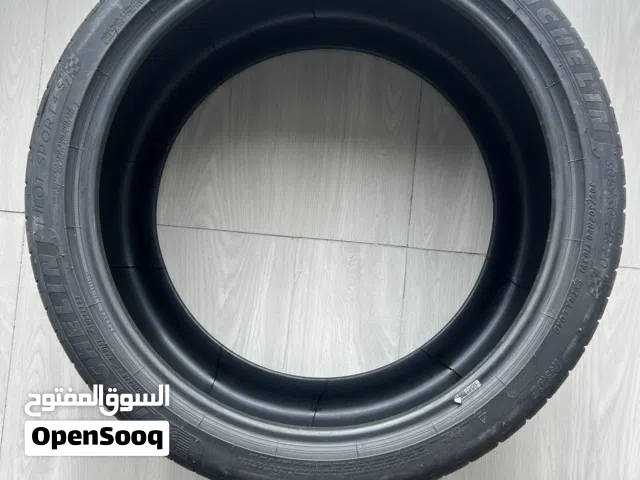 اطارات جديده غير مستخدمه ،، سبب البيع خطأ ف المقاس ،،