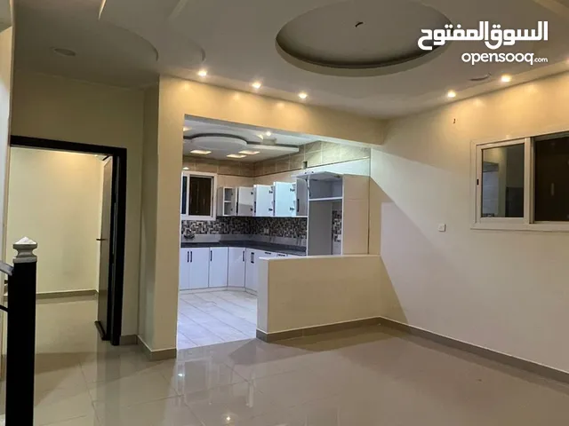 111 m2 3 Bedrooms Apartments for Rent in Buraidah Sultanah