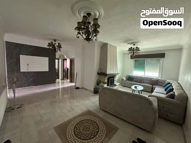 شقة في ضاحية الرشيد عمااان بسعر مغري 49000 قابل للتفاوض بشكل بسيط كااش فقط