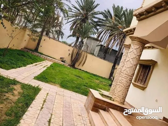 1000m2 More than 6 bedrooms Townhouse for Sale in Tripoli Airport Road