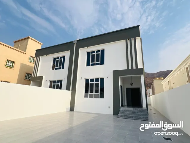 320 m2 5 Bedrooms Villa for Sale in Al Dakhiliya Bidbid