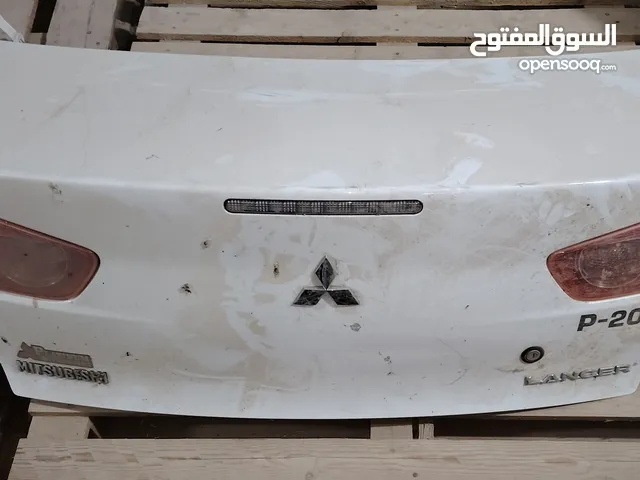 قطع غيار متشي لانسر GT موديل 2010 باب كامل مع كوفني خلفي مع دومان كامل