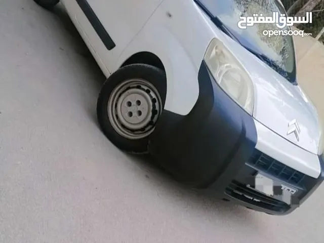 فان ستروين نيمو 2016 للبيع بحالة الوكاله وبسعر مناسب