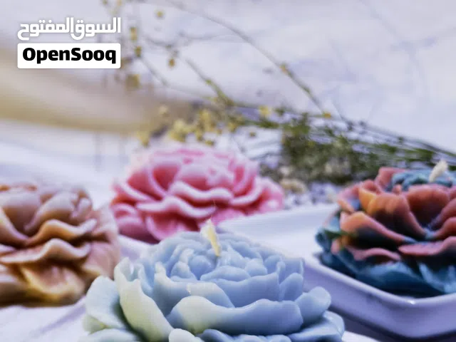 شمعة وردة الجوري بألوان حسب رغبتك وروائح تخطف العقول