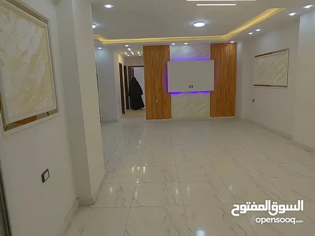 160 m2 3 Bedrooms Apartments for Sale in Giza Faisal
