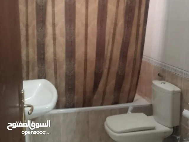 221 m2 3 Bedrooms Apartments for Rent in Amman Um El Summaq