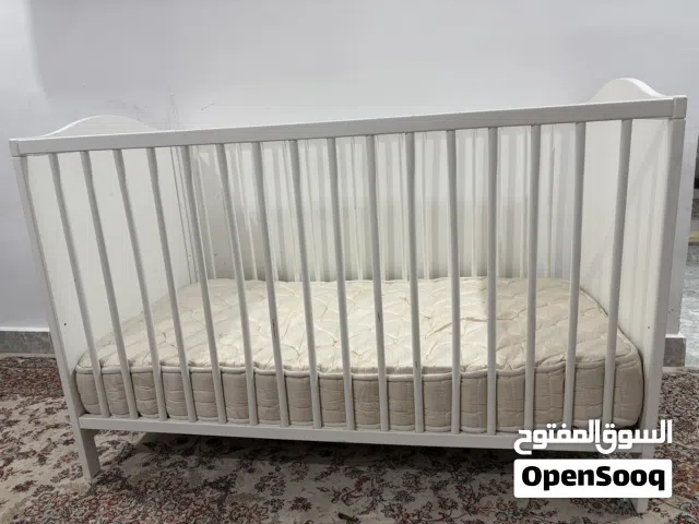 سرير اطفال ايكيا بالمرتبه