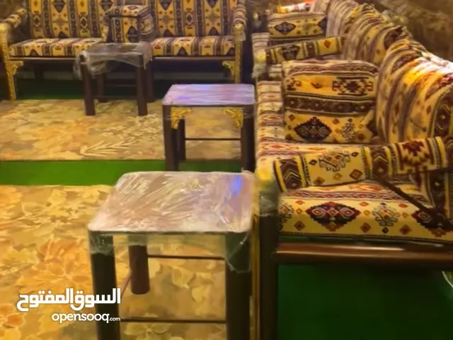 كراسي جدد نضاف مافيهم اي شي  اذا عل سعر التواصل خاص او واتساب