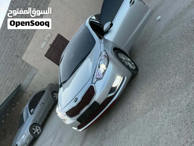 2018 كيا كادينزا Premium