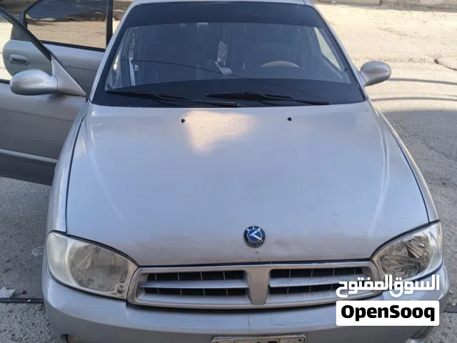 2000 كيا سبيكترا