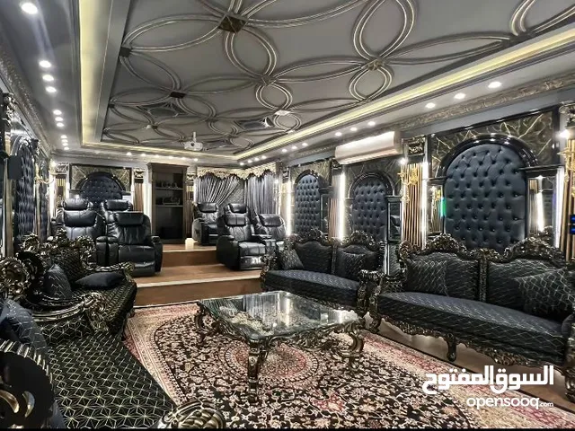 بيت درجة اولى حديث مساحة 900متر في المنصور الاميرات