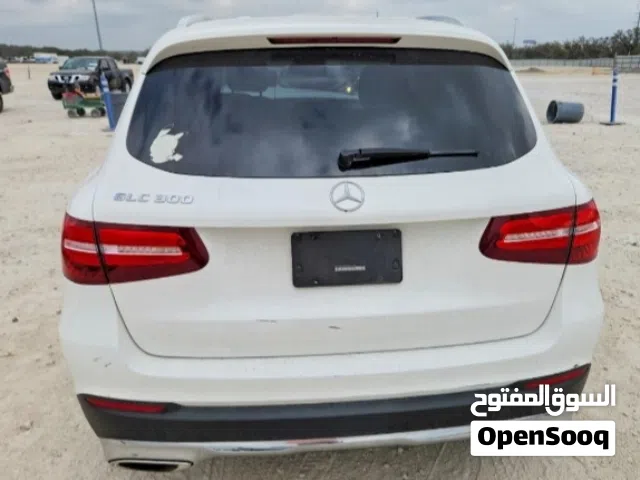 2017 مرسيدس بنز الفئة-GLC GLC 300