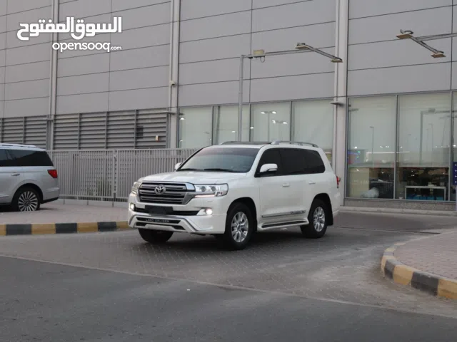 Used Toyota Land Cruiser in Sharjah