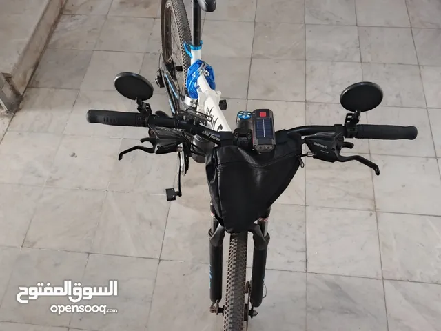 دراجة هوائية Skide Fusion X-Zone للبيع (مع ملحقات) بحالة ممتازة وجاهزة للركوب مباشرة، مع ملحقات