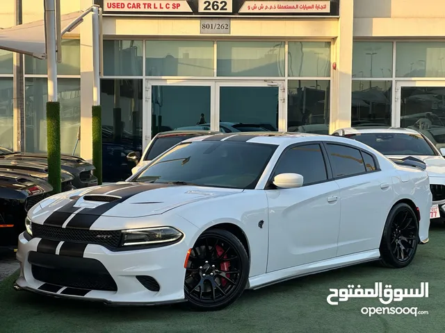 DODGE CHARGER HELLCAT SRT GCC 2017 Original paint perfect condition zero accidents 717HP