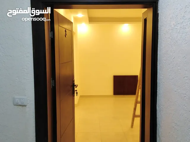 140 m2 3 Bedrooms Apartments for Sale in Amman Abu Al-Sous