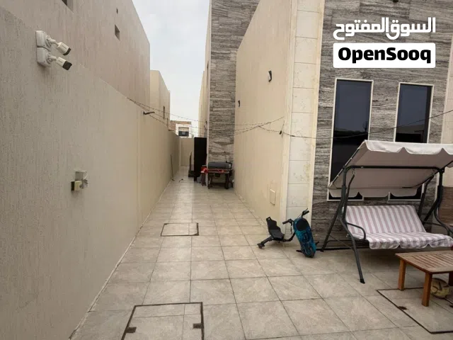 فيلا فاخرة للبيع - الحليو 2