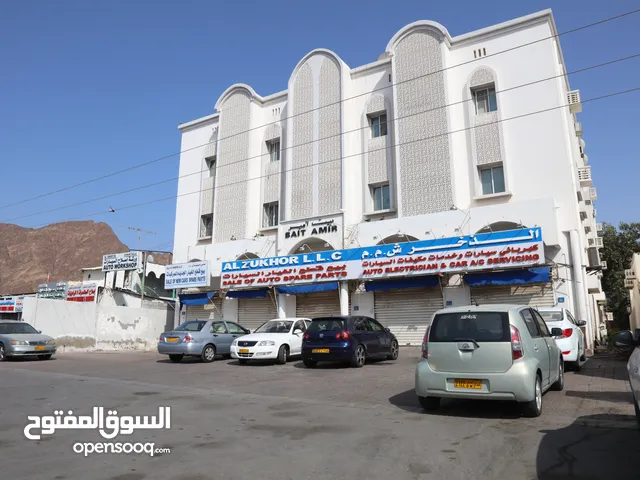 1 Bedroom Flats at Wadikabir, opp. Muscat Pharmacy Head Office.