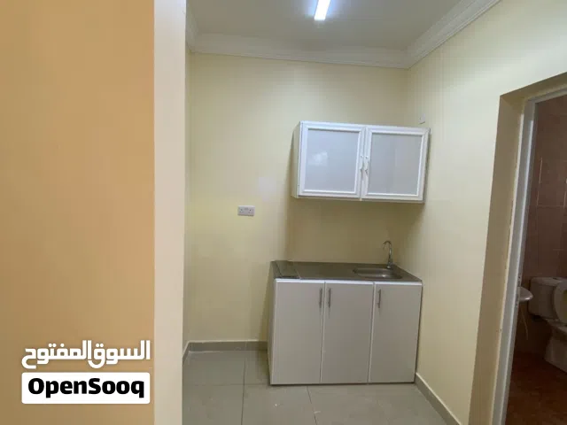 120 m2 Studio Apartments for Rent in Muscat Al Mawaleh