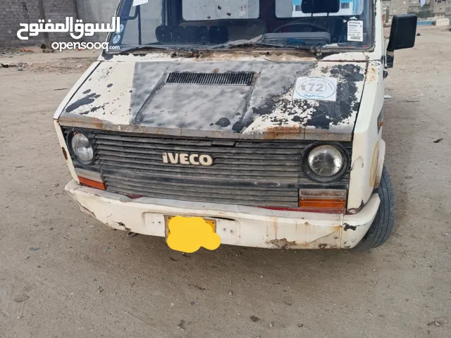 ساحبة للبيع