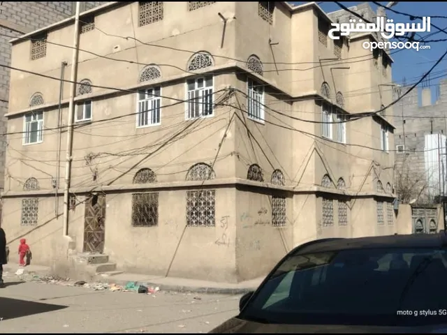 180 m2 4 Bedrooms Townhouse for Sale in Sana'a Eastern Geraf