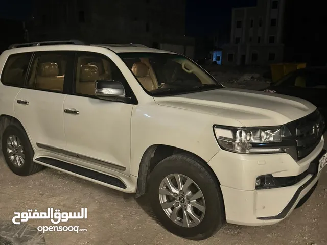 Toyota Land Cruiser 2016 in Al Jahra