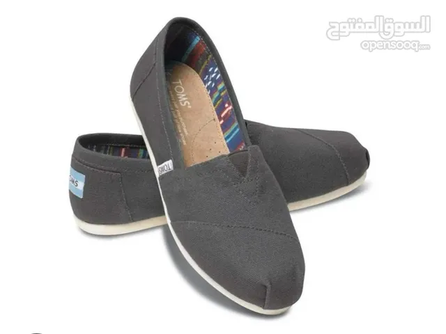 TOMS Men’s Classic Canvas Slip-On
