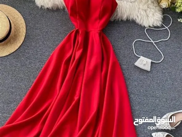 فستان صيفي / لون أحمر