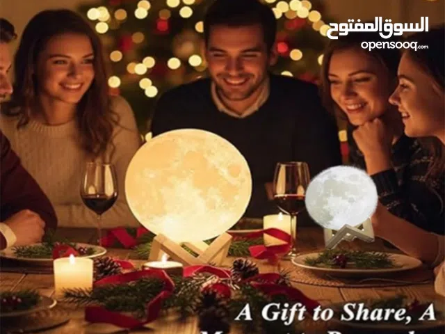 Luxury 3D Moon Lamp – Elegant Touch Lighting with a Celestial Glow