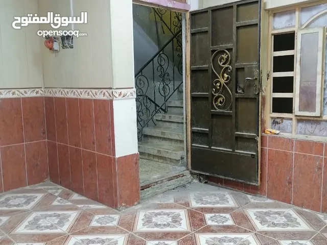 150 m2 2 Bedrooms Apartments for Rent in Basra Hakemeia