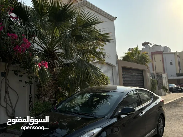 Used Hyundai Elantra in Central Governorate