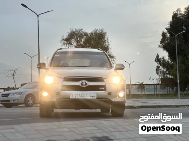 2011 تويوتا راف فور Limited