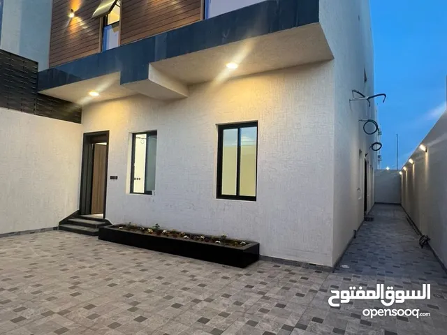 150 m2 3 Bedrooms Apartments for Rent in Al Madinah Ad Difa