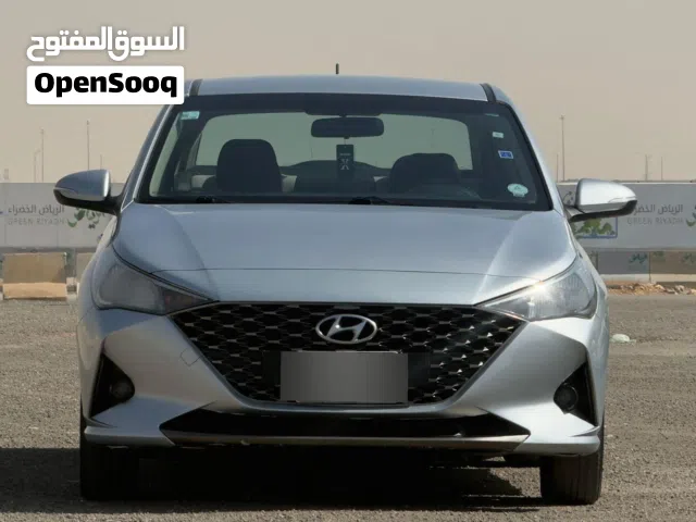 2023 Hyundai Accent Standard