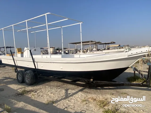 البيع طراد بركودا 31 قدم بالقالوصه