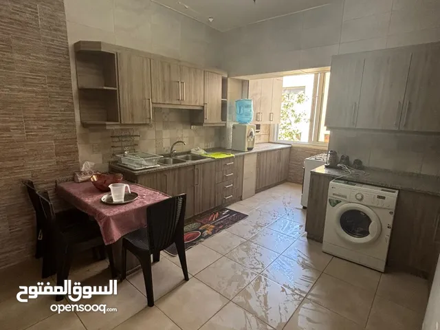 شقة مفروشه للايجار في جبيهة مقابل التعليم العالي