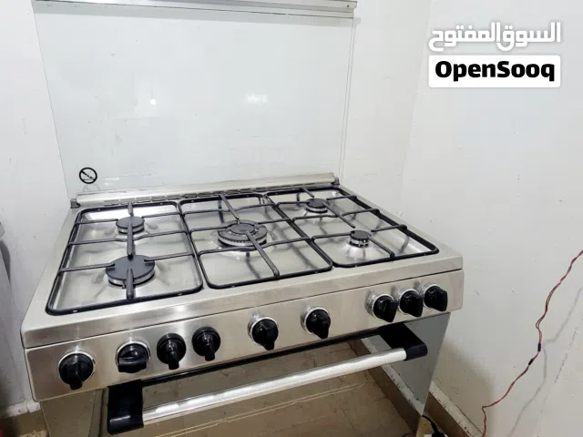 فرن تكنو غاز إيطالي شبه جديد وكاااله صمام امان