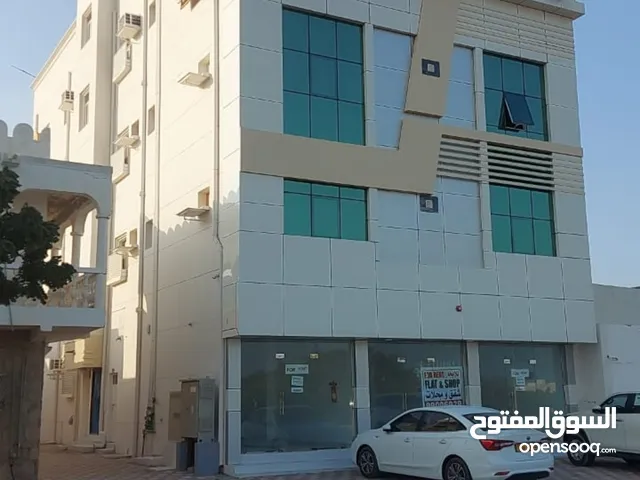 مبنى جديد [شقه للإيجار] بولاية صور مركز المدينة  Sur city new buildingcenter [flat for rent]