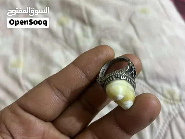قديمة وتصميم قديم