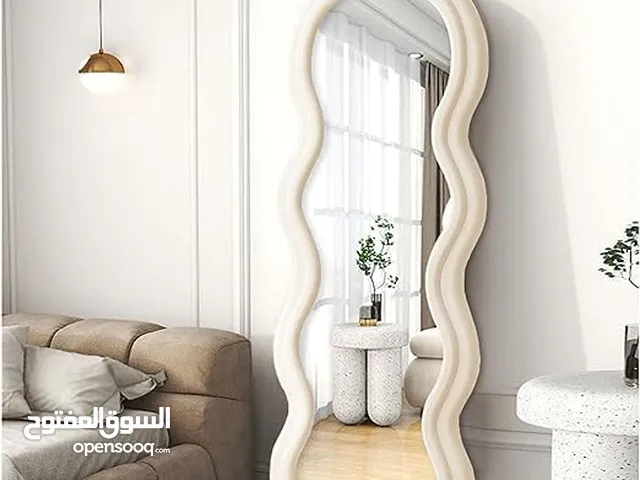 خلي كل نظرة بالمرآة لحظة جمال مرايا ستاند بإطار مخملي فاخر لمسة فخامة تضيفينها لأناقتك اليوم