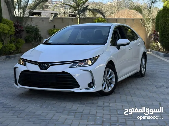 تويوتا كارولا ترخيص 2022 محرك 1800 هايبرد 170حصان