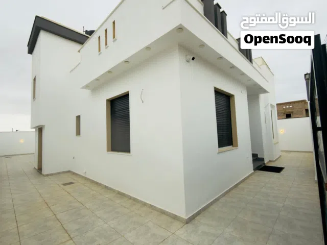 فرصة مميزة للبيع – فيلا راقية في السيدة عائشة