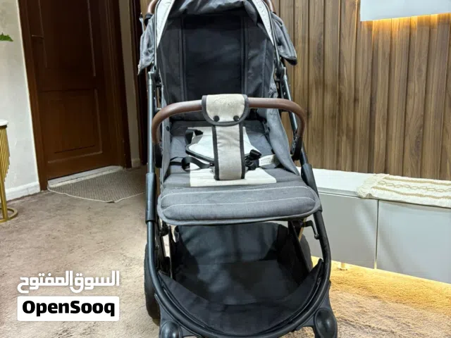 عرباية اطفال بحالة جيدة جدا لم تستعمل مرة واحدة