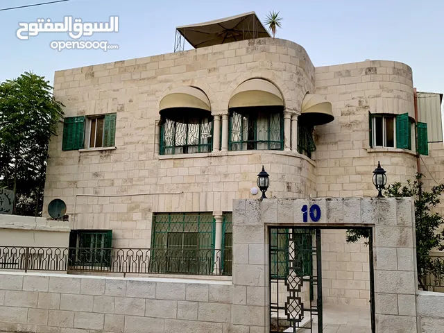 230 m2 5 Bedrooms Townhouse for Rent in Amman Jabal Al-Lweibdeh