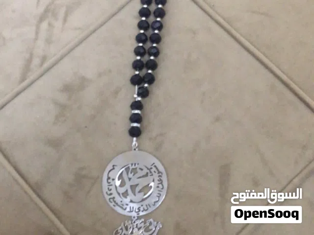 مسبحة جديدة مع ميدالية